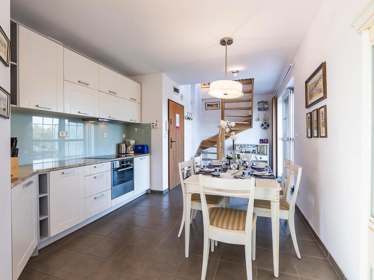 Vacationclub - Rezydencja Bursztyn Apartament 36 슈비노우이스쳬 외부 사진